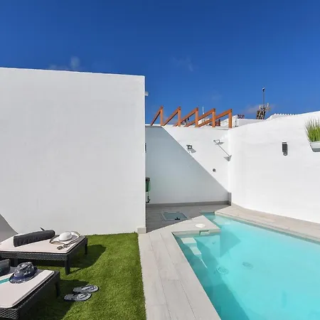 Апартаменты Daniela By Villagrancanaria